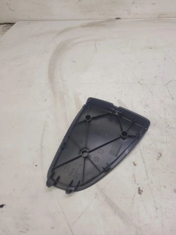 ZAŚLEPKA KLAPY BAGAŻNIKA AUDI A4 B9 8W9867658