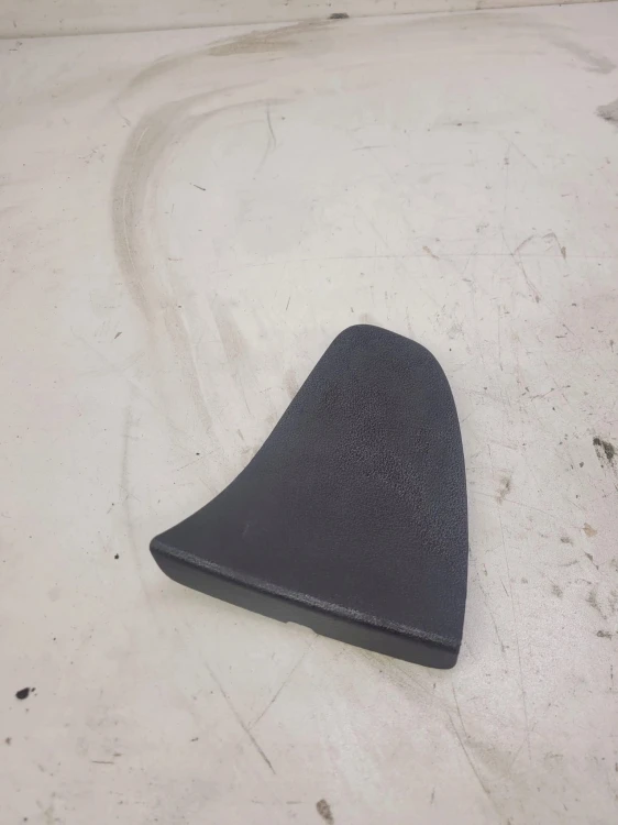 ZAŚLEPKA KLAPY BAGAŻNIKA AUDI A4 B9 8W9867658