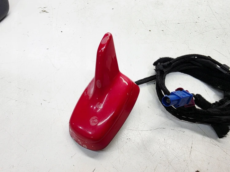 ANTENA LOTKA REKIN AUDI A5 8T 8T0035503H LY3J