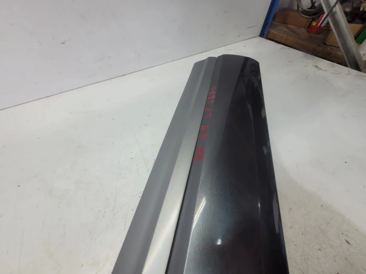 LISTWA DOLNA DRZWI LEWY PRZÓD AUDI Q7 4M 4M0853959B LZ7S
