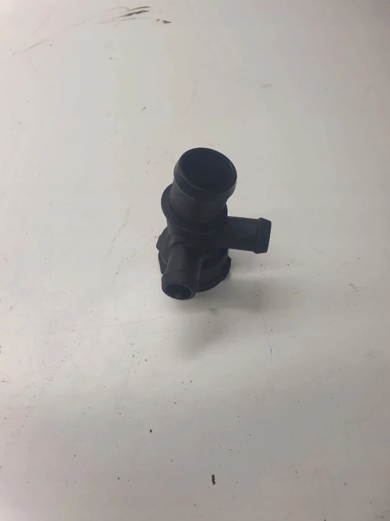 KRÓCIEC WODY TRÓJNIK AUDI A4 B8 A5 A6 4F0122293A