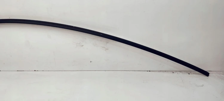 LISTWA MAT LEWA KAROSERYJNA AUDI TT 8J8853703