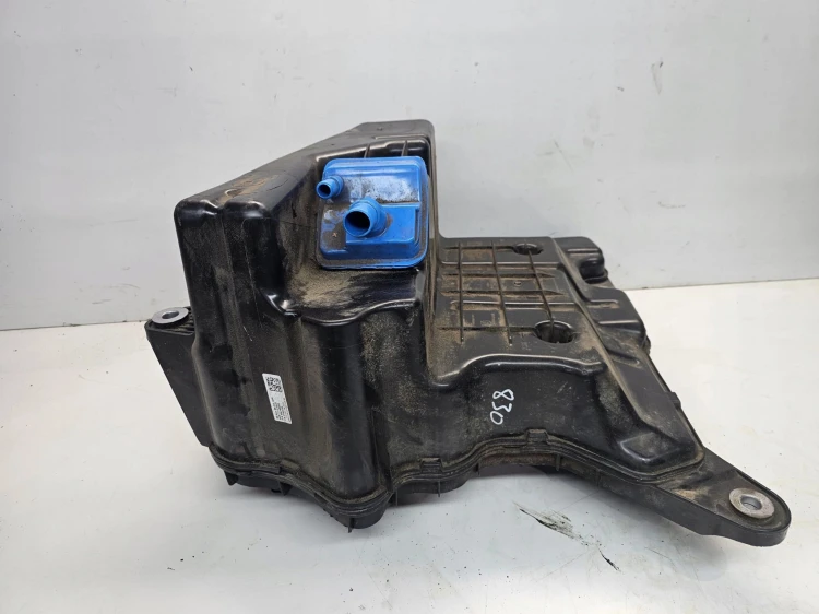 ZBIORNIK POMPA PŁYNU ADBLUE AUDI A4 B9 A5 8W 8W0131878BT 8W0131969N