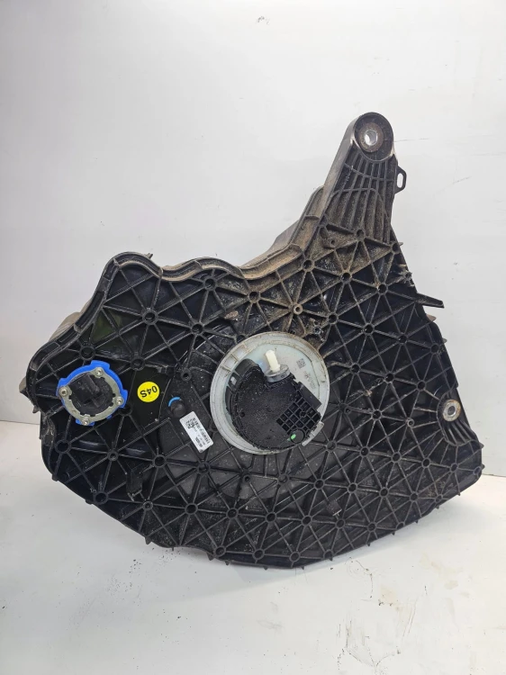 ZBIORNIK POMPA PŁYNU ADBLUE AUDI A4 B9 A5 8W 8W0131878BT 8W0131969N
