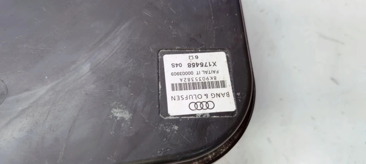 GŁOŚNIK SUBWOOFER TUBA AUDI A4 B8 AVANT 8K9035382A