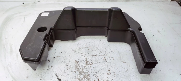 GŁOŚNIK SUBWOOFER TUBA AUDI A4 B8 AVANT 8K9035382A
