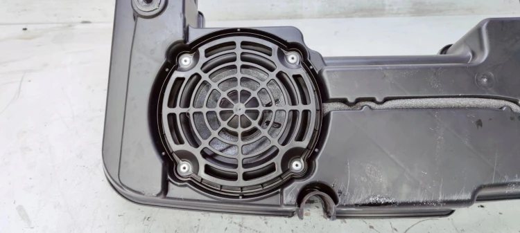 GŁOŚNIK SUBWOOFER TUBA AUDI A4 B8 AVANT 8K9035382A