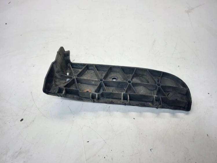 ŚLIZG MOCOWANIE ZDERZAKA PRAWY TYŁ AUDI A4 B6 8E0807454