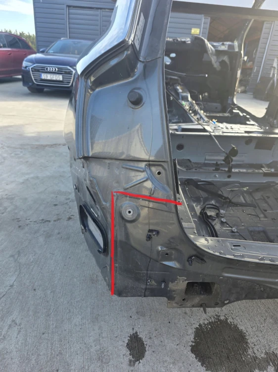 ĆWIARTKA BŁOTNIK PRÓG LEWY TYŁ AUDI Q5 FY 80A ORYGINAŁ !!! *1