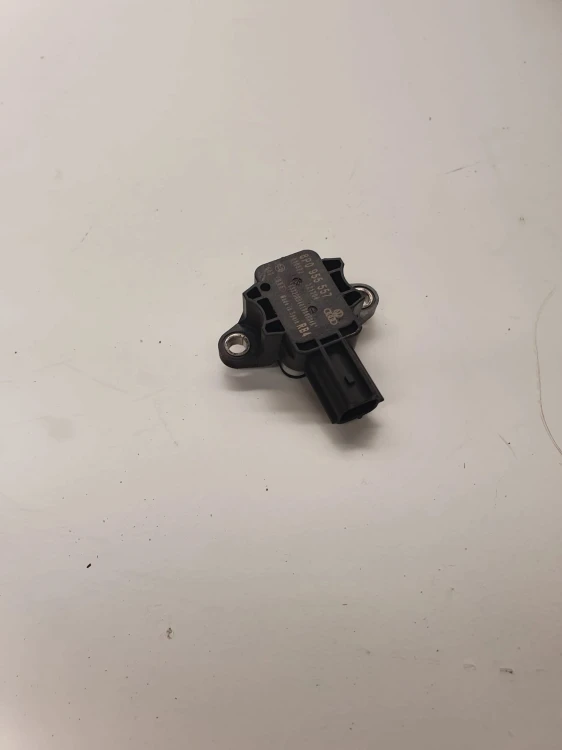 CZUJNIK UDERZENIOWY AUDI A4 B6 B7 A3 8P0955557
