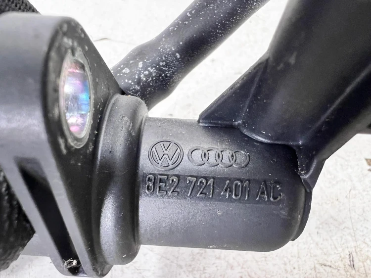 POMPKA POMPA SPRZĘGŁA AUDI A4 B6 B7 8E2721401AC