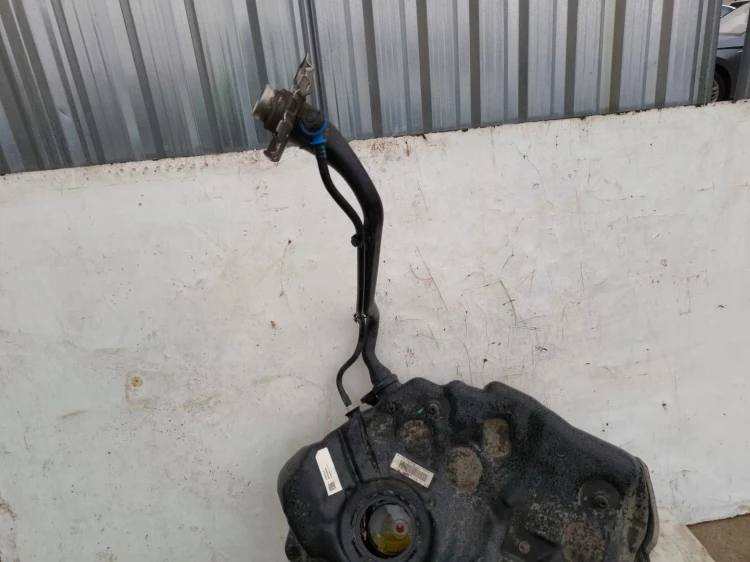 BAK ZBIORNIK PALIWA AUDI A4 B9 A5 8W 8W0201021CH DIESEL