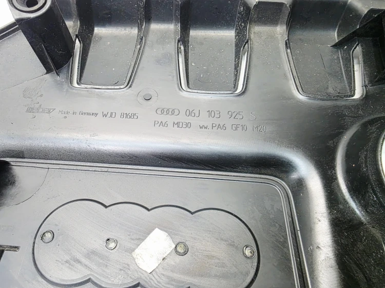 OSŁONA POKRYWA SILNIKA GÓRNA AUDI A3 8P 1.8 2.0 TFSI 06J103925S