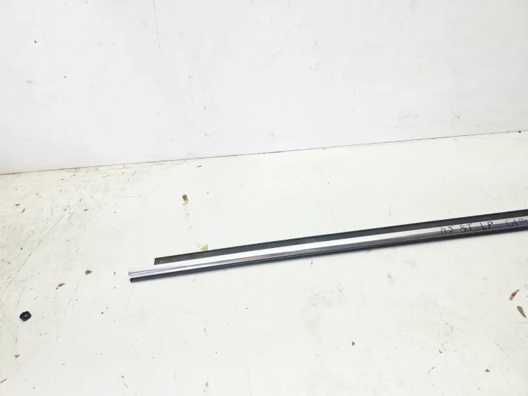 LISTWA CHROM DRZWI LEWY PRZÓD AUDI A5 8F CABRIO 8F0853283