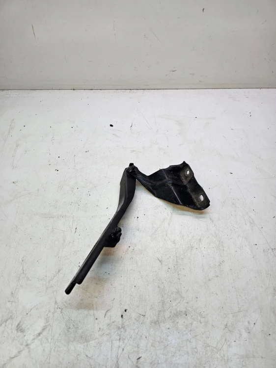 ZAWIAS MASKI LEWY AUDI Q5 8R 8R0823301A