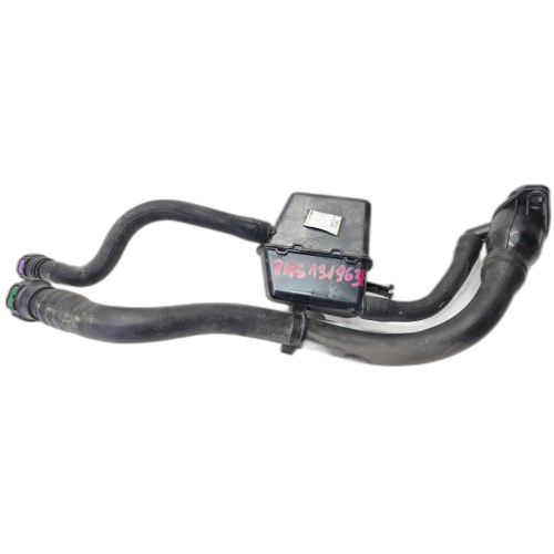 WLEW PŁYNU ŚRODKA REDUKUJĄCEGO AUDI A5 8W SPORTBACK 8W6131963A