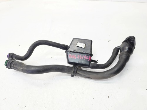 WLEW PŁYNU ŚRODKA REDUKUJĄCEGO AUDI A5 8W SPORTBACK 8W6131963A