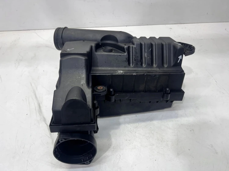 OBUDOWA FILTRA POWIETRZA AUDI VOLKSWAGEN SEAT SKODA 1K0129607S