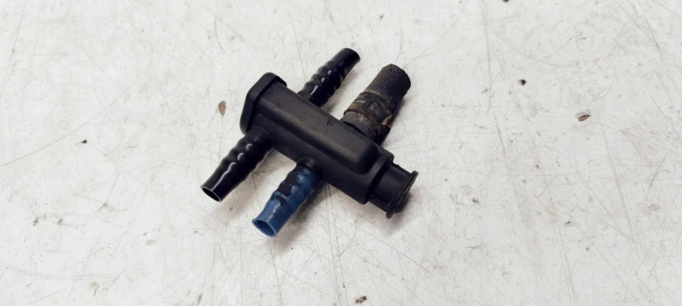 ROZDZIELACZ ZAWÓR PALIWA AUDI A6 C6 4F0127247
