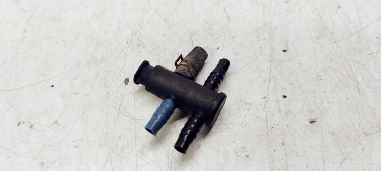 ROZDZIELACZ ZAWÓR PALIWA AUDI A6 C6 4F0127247