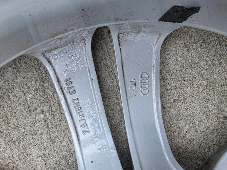 FELGA FELGI VW AUDI A3 A4 A6 ITP 7.5J R18 ET51 8V0601025BL / BJ Z*74* OK