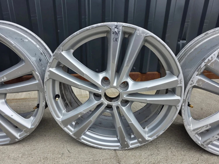 FELGA FELGI VW AUDI A3 A4 A6 ITP 7.5J R18 ET51 8V0601025BL / BJ Z*74* OK