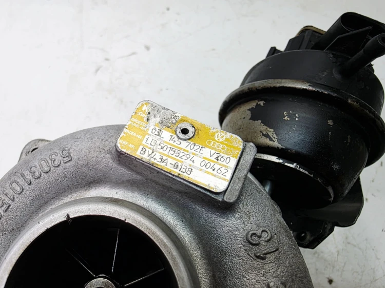 TURBOSPRĘŻARKA TURBINA TURBO AUDI A4 B8 A5 8T Q5 2.0 TDI 170KM 03L145702E