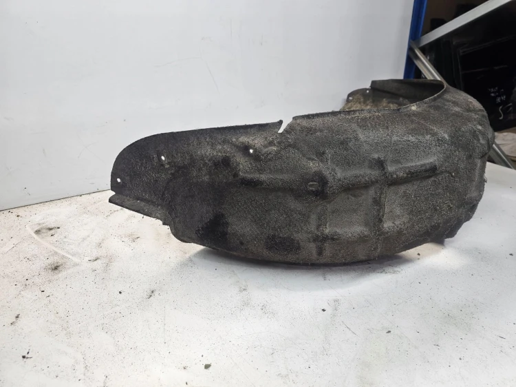 NADKOLE LEWY TYŁ AUDI A4 B7 8E0810171C