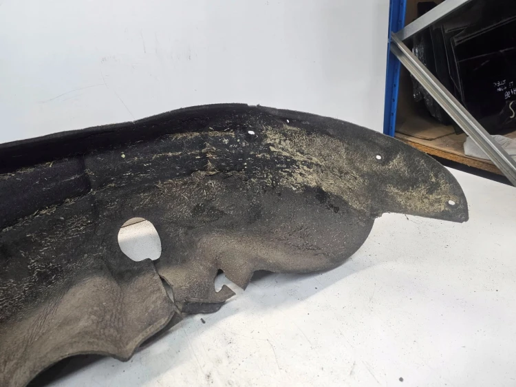 NADKOLE LEWY TYŁ AUDI A4 B7 8E0810171C