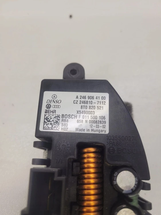 REZYSTOR OPORNIK DMUCHAWY AUDI A4 A5 Q5 8T0820521
