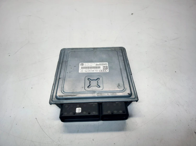 KOMPUTER STEROWNIK SILNIKA AUDI A1 8X A3 8P 1.6 TDI CAYC 03L906023PN