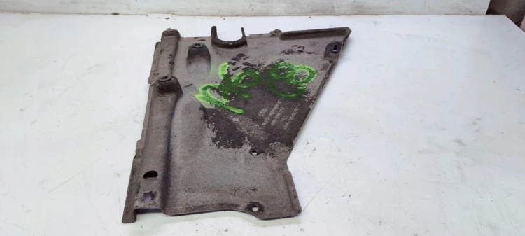 OSŁONA PODWOZIA LEWY TYŁ AUDI A6 C8 4K0825215