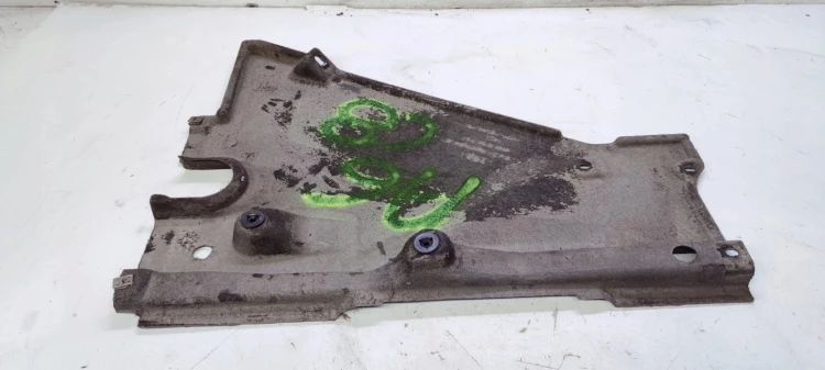 OSŁONA PODWOZIA LEWY TYŁ AUDI A6 C8 4K0825215