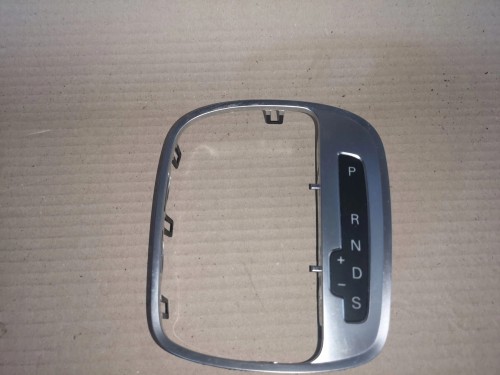 RAMKA OSŁONA CHROM AUDI A3 8P LIFT 8P2713463A