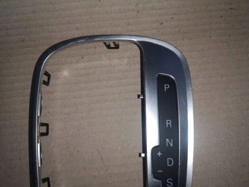 RAMKA OSŁONA CHROM AUDI A3 8P LIFT 8P2713463A