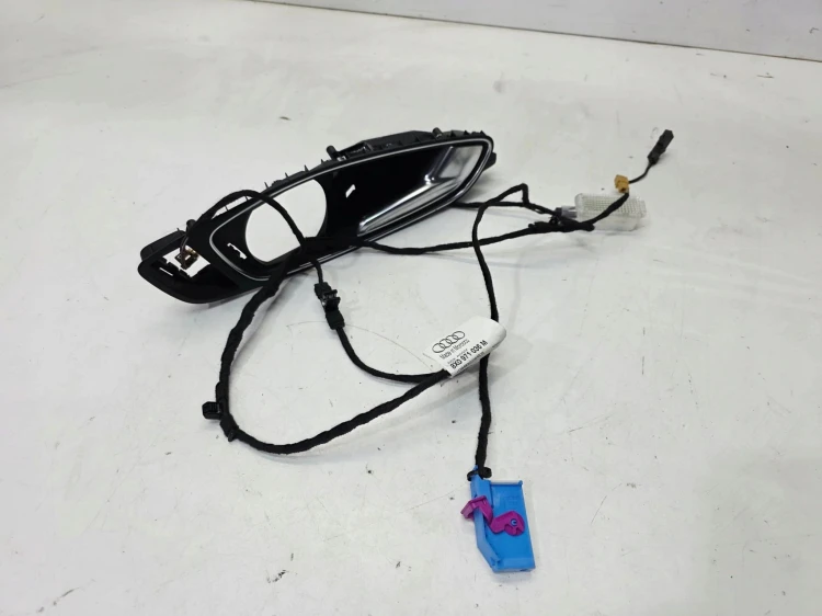 WIĄZKA KLAMKA BOCZKA DRZWI LEWA AMBIENTE AUDI A1 8X 8X0837019E 8X0971035BE