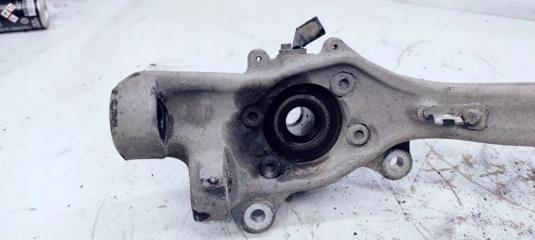 ZWROTNICA PRAWY PRZÓD AUDI A6 C6 4F0258 MAŁA