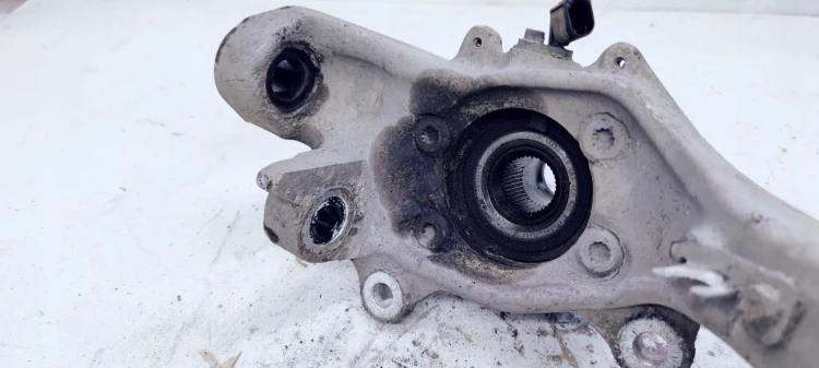ZWROTNICA PRAWY PRZÓD AUDI A6 C6 4F0258 MAŁA