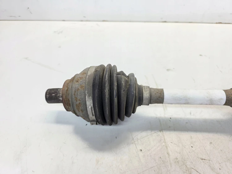 PÓŁOŚ LEWA KRÓTKA AUDI A3 8V VOLKSWAGEN SEAT SKODA 5Q0407271H