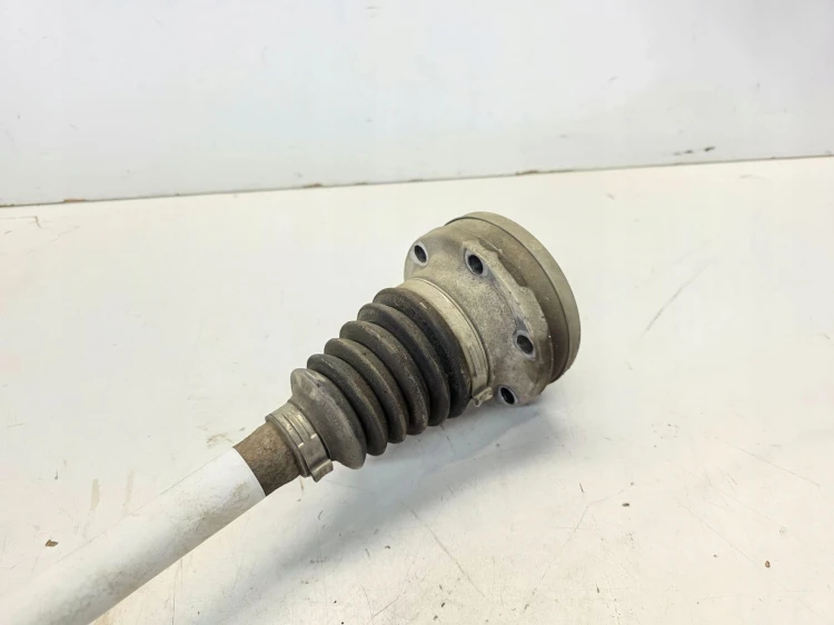 PÓŁOŚ LEWA KRÓTKA AUDI A3 8V VOLKSWAGEN SEAT SKODA 5Q0407271H