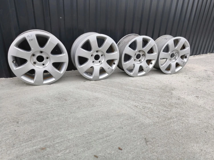 FELGA FELGI VW AUDI A3 A4 A6 ITP 7.0J R16 ET42 8H0601025E *13M*