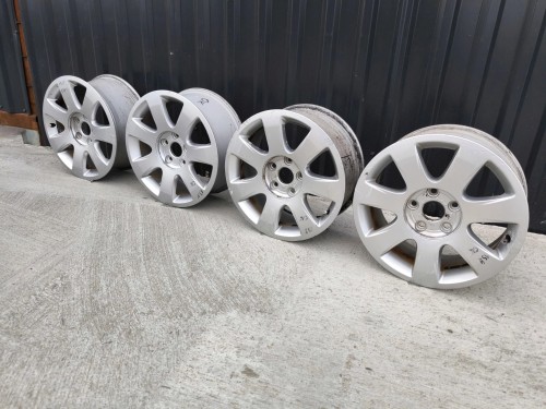 FELGA FELGI VW AUDI A3 A4 A6 ITP 7.0J R16 ET42 8H0601025E *13M*