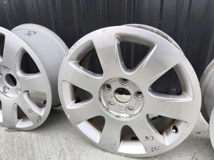 FELGA FELGI VW AUDI A3 A4 A6 ITP 7.0J R16 ET42 8H0601025E *13M*