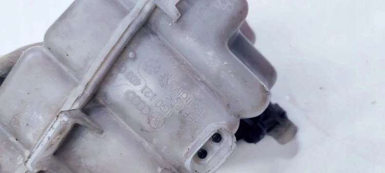 ZBIORNICZEK WYRÓWNAWCZY AUDI A6 C7 A7 4G0121403G