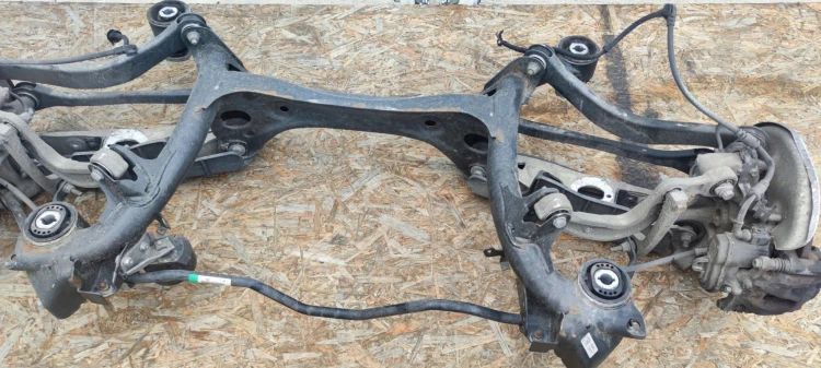 SANKI WÓZEK TYŁ AUDI A4 B9 A5 8W0505235AE *2