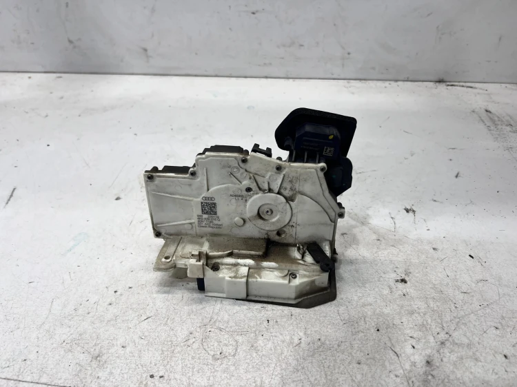 ZAMEK DRZWI LEWY TYŁ AUDI A6 C8 4K0839015Q 9 PIN