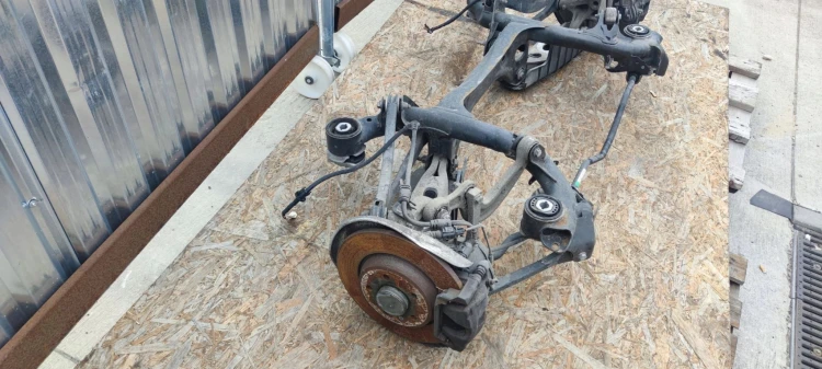 SANKI WÓZEK TYŁ AUDI A4 B9 A5 8W0505235AE *2