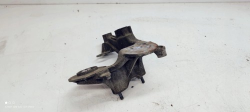 ŁAPA PODUSZKI SILNIKA LEWA AUDI A6 C6 4F0199351AA
