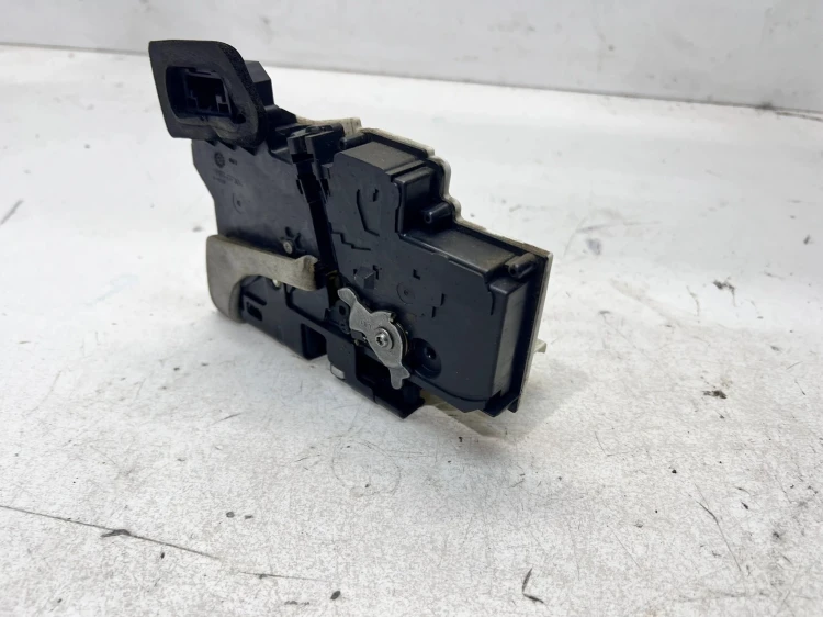 ZAMEK DRZWI LEWY TYŁ AUDI A6 C8 4K0839015Q 9 PIN