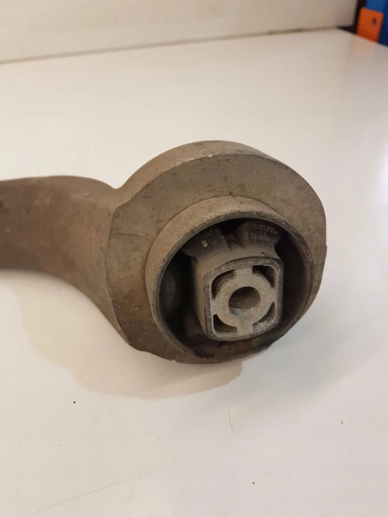 WAHACZ LEWY PRZÓD AUDI A4 B8 A5 Q5 A6 8K0407695E MAŁY